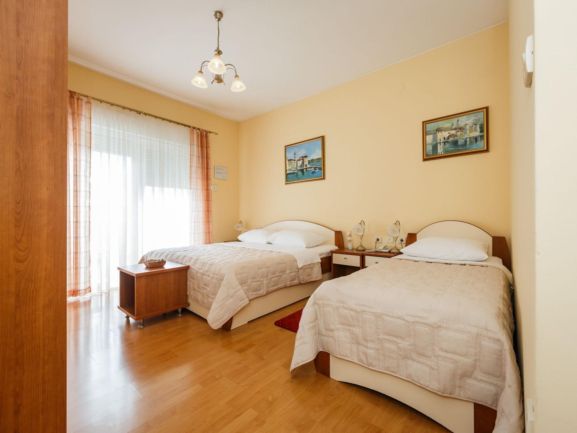 Hotel Adria Kaštela 외부 사진