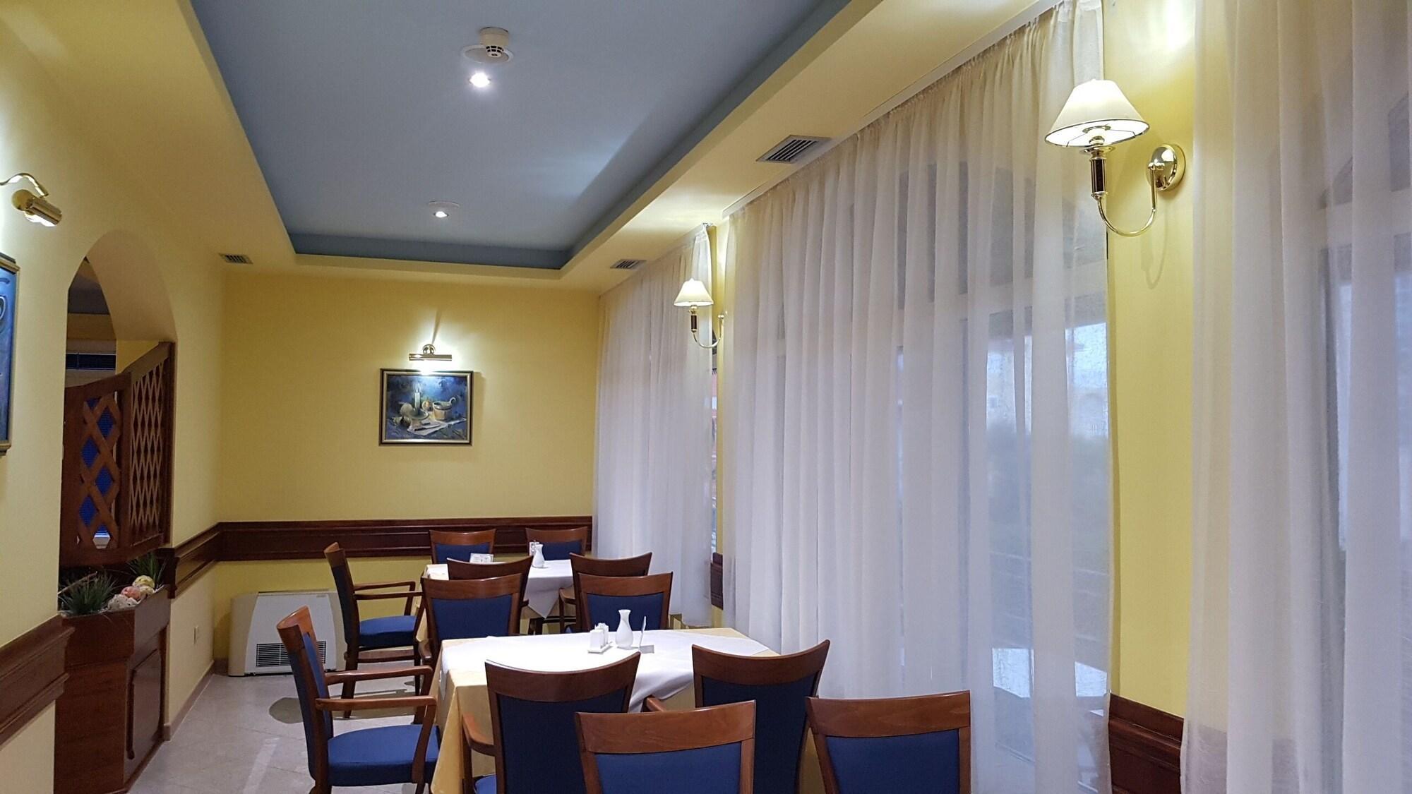 Hotel Adria Kaštela 외부 사진
