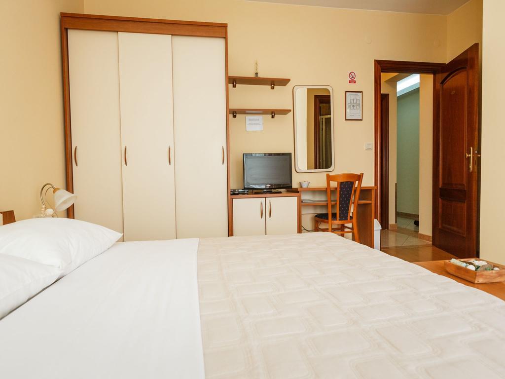 Hotel Adria Kaštela 외부 사진