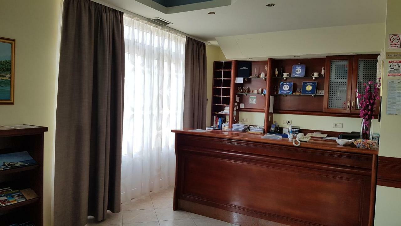 Hotel Adria Kaštela 외부 사진